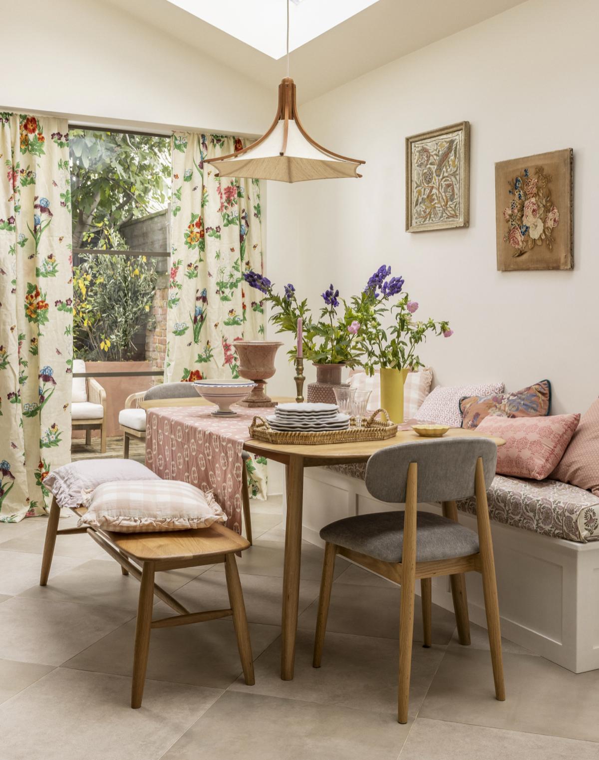 12124_ORGANIC ARTICLE_SS25 Folk Tales_3